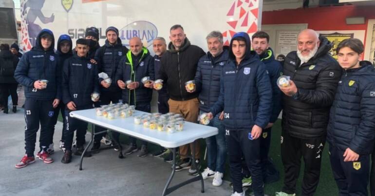 Juve Stabia, nei derby con la Paganese vince l’Under 15 e perde l’Under 17: alla fine il terzo tempo