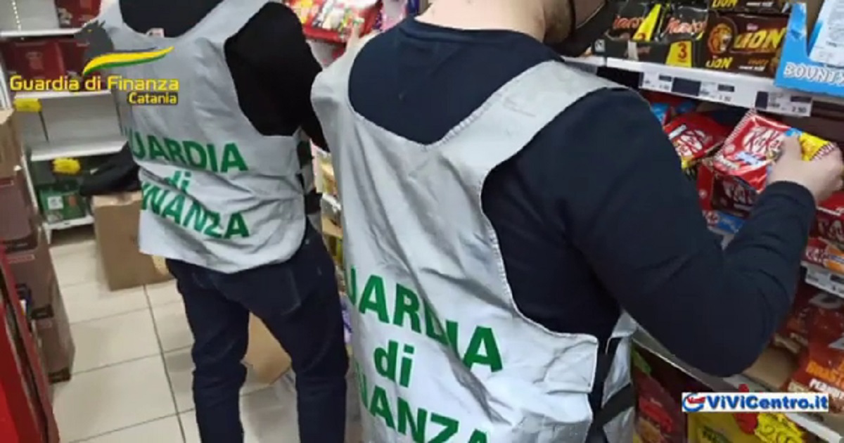 Sequestrati alimenti e bevande per un valore di circa 10.000 euro dalla GdF di Catania