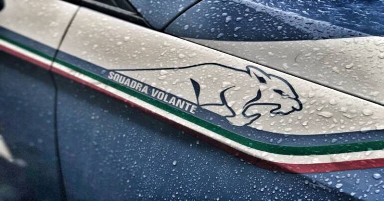 Malviventi arrestati a Napoli nel tentativo di rapinare una donna