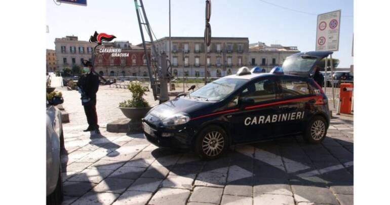 Arrestato ai domiciliari 60enne violento che perseguitava l’ex fidanzata