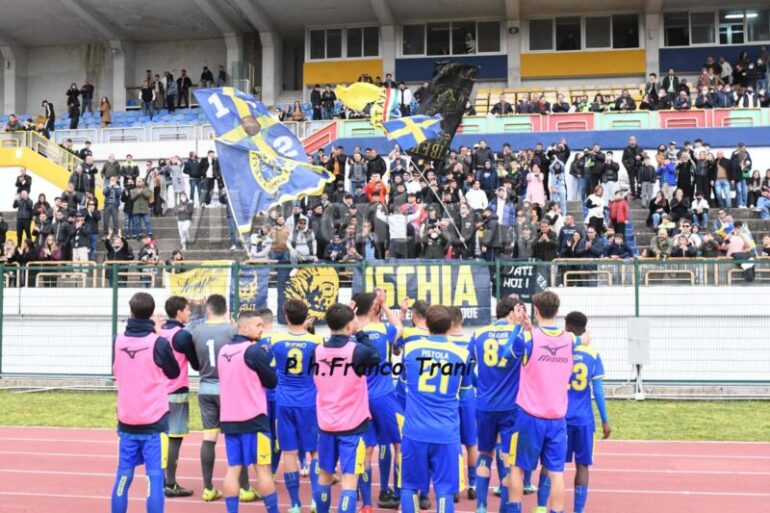 L’Ischia abbatte il muro del Real Forio e fa suo il derby