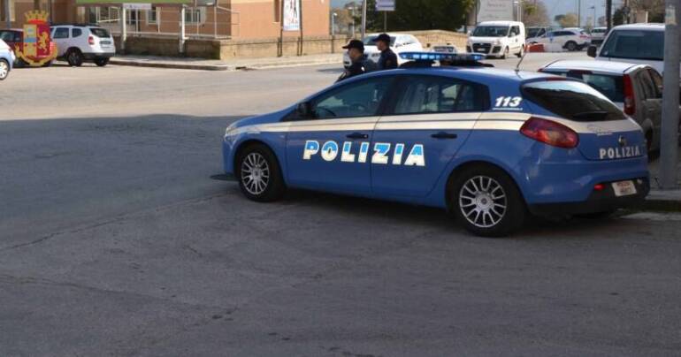 False immatricolazioni di veicoli; sventata operazione dalla polizia