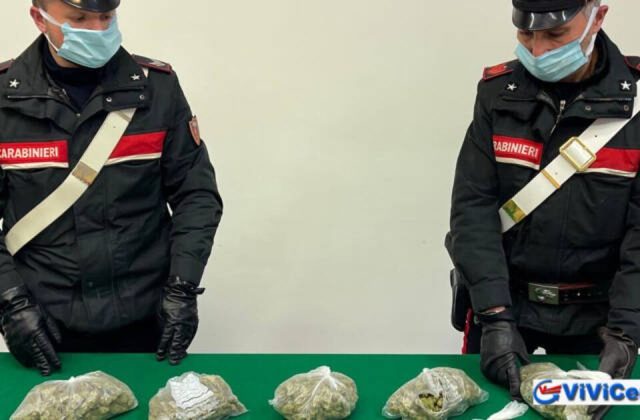 Gragnano – Castellammare: Carabinieri arrestano 2 fratelli pusher