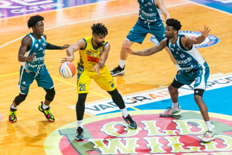 Givova Scafati, sfuma il sogno Coppa Italia. Cantù in finale