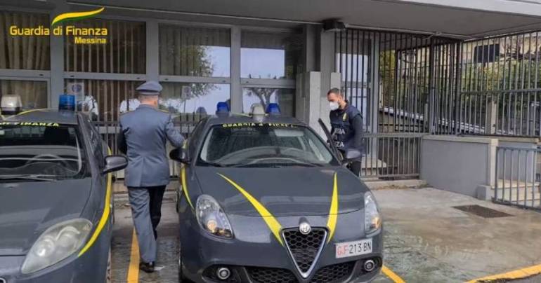 Sequestrati 131.700 giocattoli di carnevale ed altri articoli insicuri per un valore di 35mila euro
