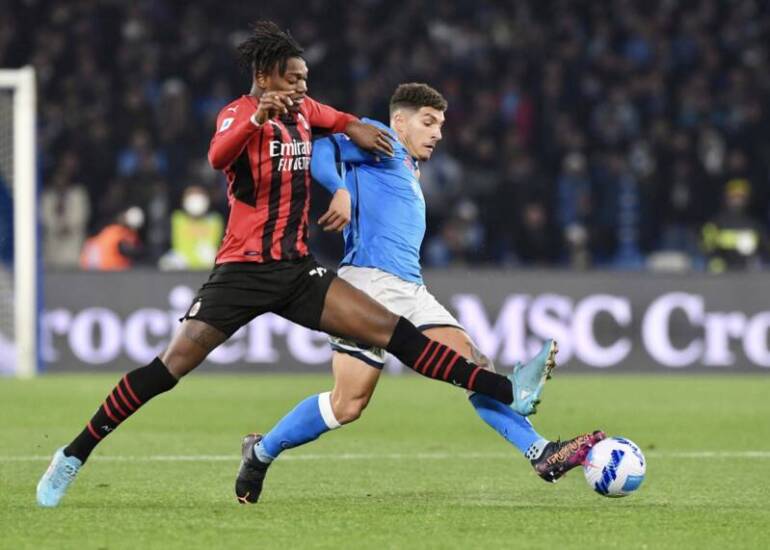 Napoli, questa non ci voleva. Al Maradona vince il Milan