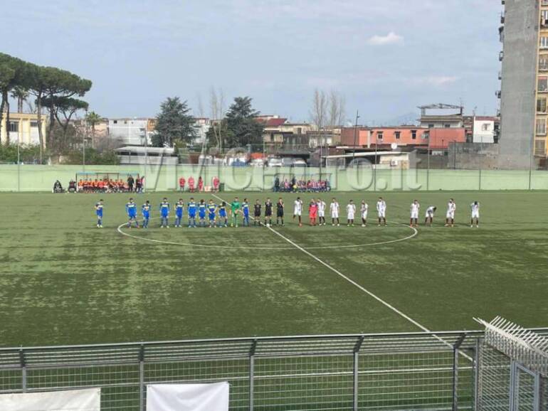 L’Ischia si ferma al palo del Mondragone e rallenta