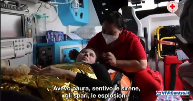 CRI porta in Italia, da Ucraina, 1 ragazza affetta da disabilità motoria