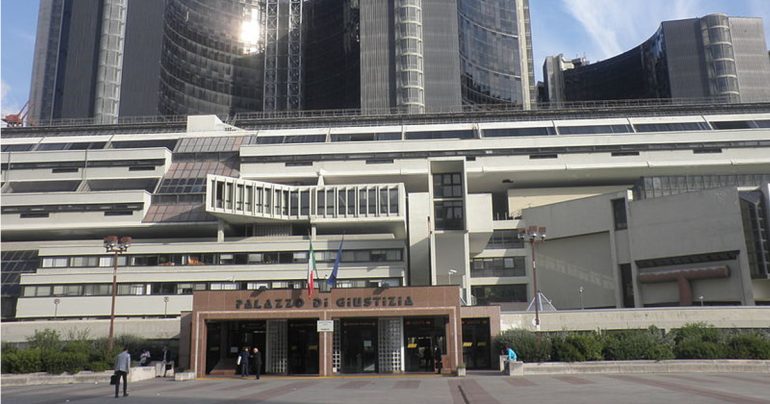 Voglia di lavorare saltami addosso, e se guadagno mazzette, meglio!