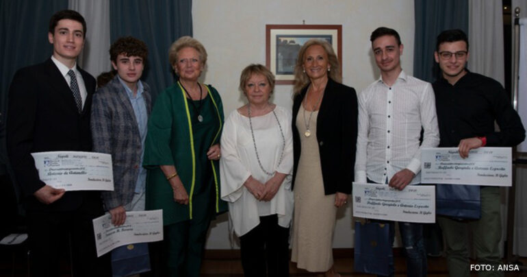 Certamen Francesco II: premiati studenti di Stabia, Napoli e Salerno