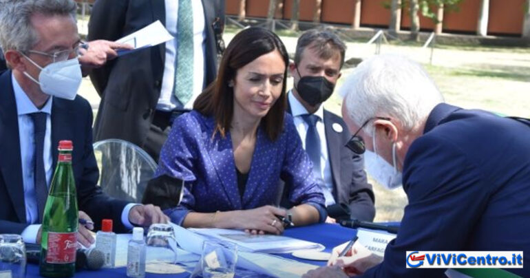 Varo del CIS Vesuvio, Pompei, Napoli al via! 8 Miliardi per la Campania VIDEO