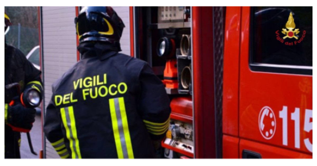 Tragedia, auto piomba nel cortile di un asilo