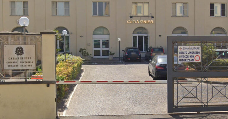 Castellammare: Si presenta dai Carabinieri e viene arrestato