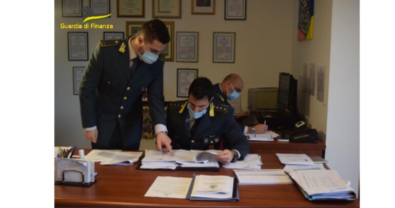 Falsi crediti IVA: 17 indagati, oltre € 1,2 milioni sequestrati