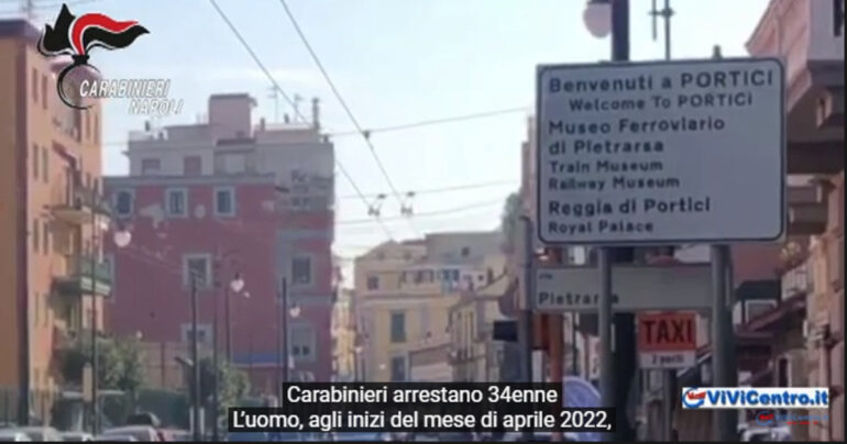 Rapine a studenti fuori da scuola a Portici. 34enne arrestato dai CC. VIDEO