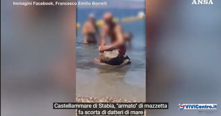 Castellammare, pesca illegale: scorta di datteri di mare VIDEO