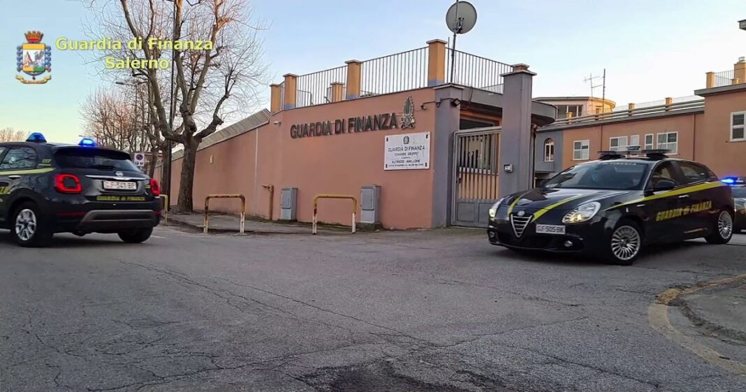 Coppia più neonato con in auto 1.200.000 euro fermata dalla Guardia di Finanza di Salerno