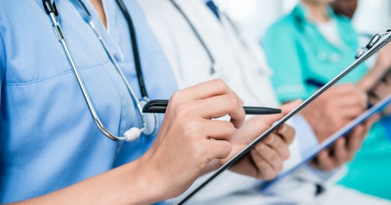 Infermieri in Campania: Violenza e sfide quotidiane