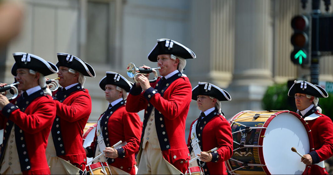 Parata del Giorno dell'Indipendenza a Washington D.C il 4 luglio 2014 (da wikipedia)