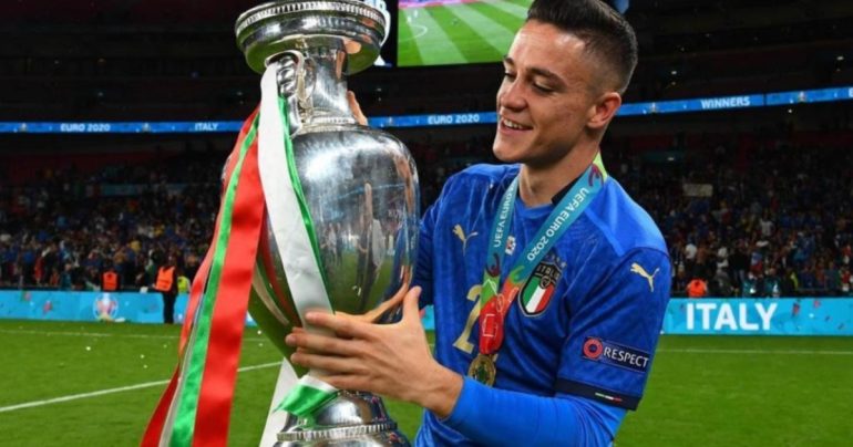 Napoli, può arrivare Giacomo Raspadori   