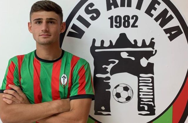 Juve Stabia, in arrivo il centrocampista Lorenzo Carbone dalla Vis Artena. Il 2 agosto i calendari in diretta tv