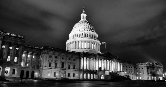 Capitol Hill di notte