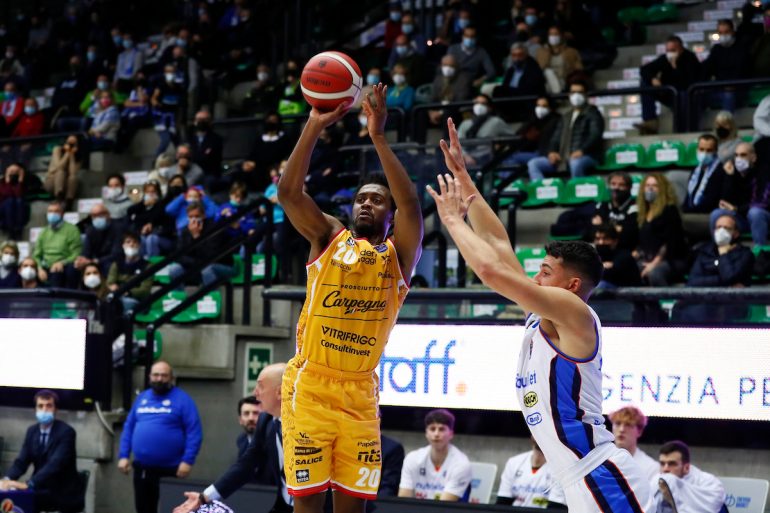 Doron Lamb firma con la Givova Scafati. Roster al completo