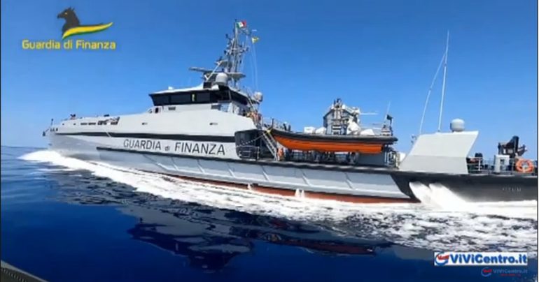 Il Pattugliatore Multiruolo P 04 Osum è atteso dal Gdf Roan Napoli VIDEO