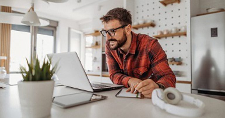 6 migliori carriere – lavori per il futuro: i più richiesti e pagati