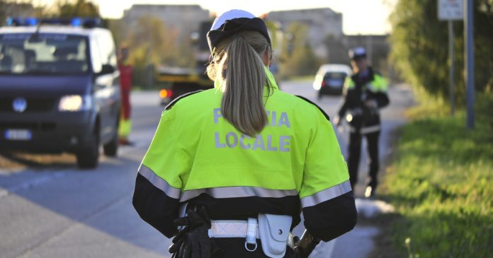 Napoli, Polizia locale (da wikipedia)