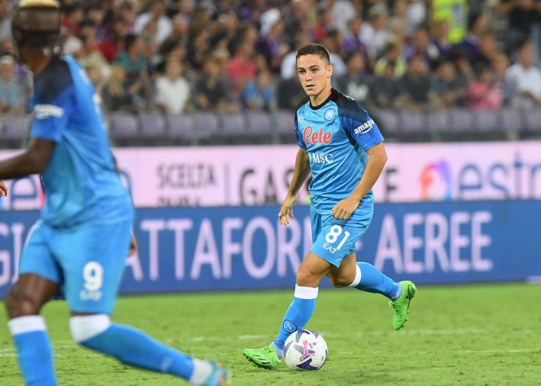 Il Napoli vince nel finale con lo Spezia