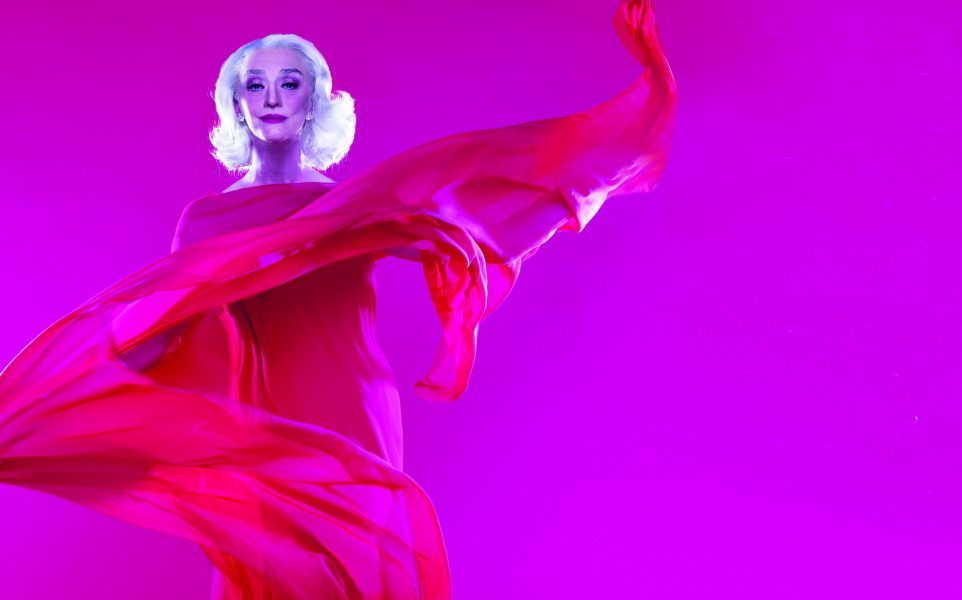 Drusilla Foer sceglie il palco di Taormina per il gran finale di "Elegantissima Estate"