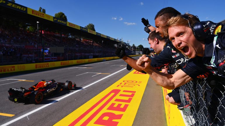 F1, GP Monza: vince Verstappen! Ma la FIA regala uno spettacolo indecente