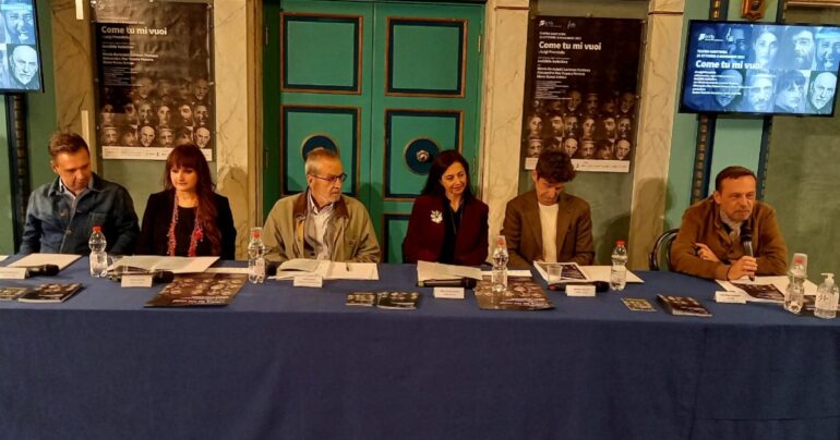 “Come tu mi vuoi” di Pirandello, è stato presentato al CTB venerdì 21 ottobre 2022