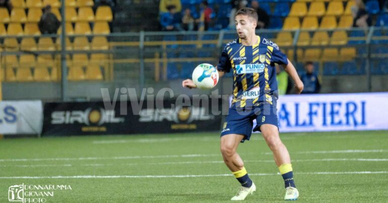 Sergio Maselli, gioventù al servizio del centrocampo delle Vespe. Sotto La Lente