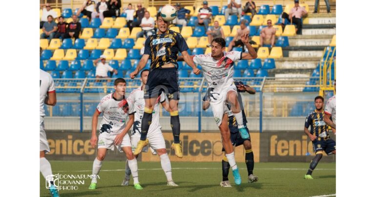 Juve Stabia, i convocati di mister Colucci per il match col Foggia