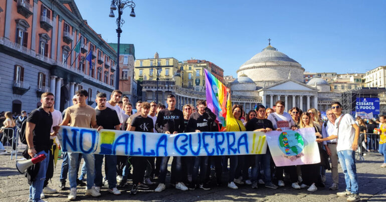 Piazza del Plebiscito (NA): No alla guerra! “Cessate il fuoco”, costruiamo la pace