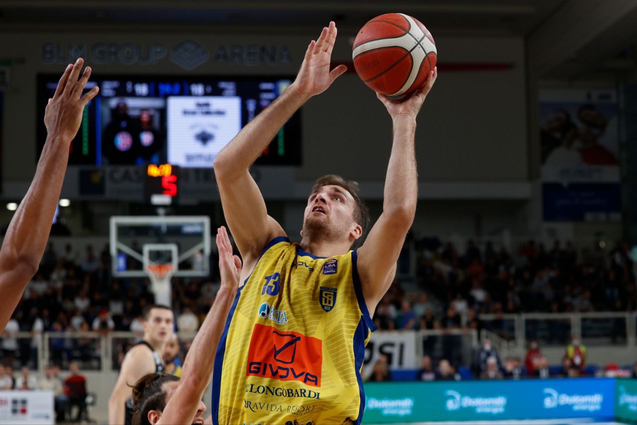 Dolomiti Trento-Givova Scafati, 5° giornata: De Laurentiis si erge a canestro