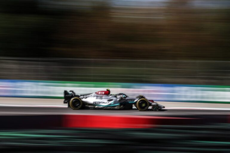 Lewis Hamilton vicino al rinnovo: tutti i dettagli