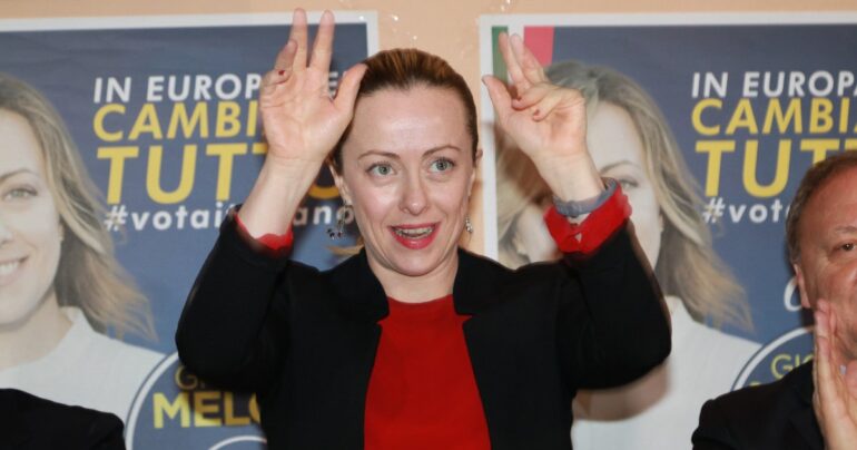 La destra, in assenza di suoi intellettuali, li arruola a casaccio