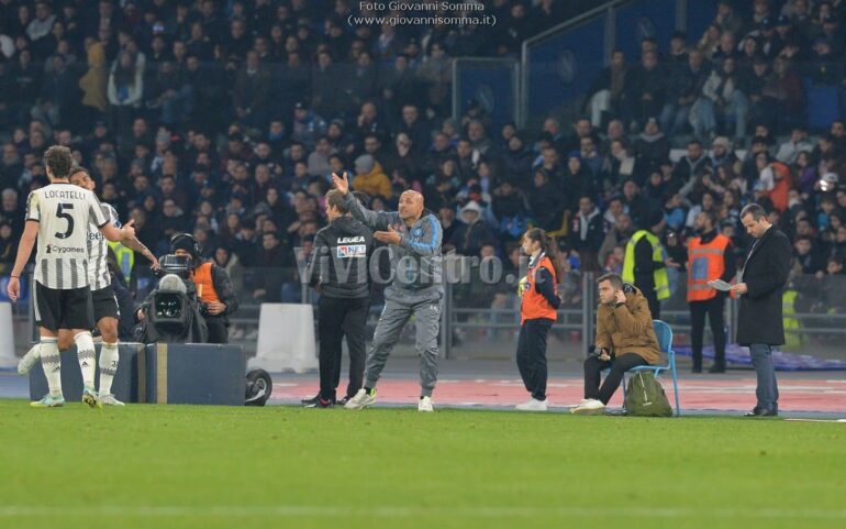 Napoli, manita alla Juventus e saluti ad Allegri: il calcio ha vinto