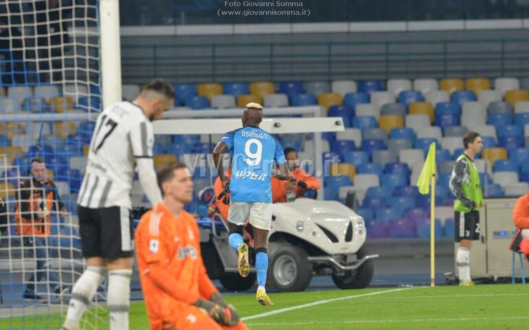 Napoli – Juventus (5-1). Le foto dei calciatori in campo