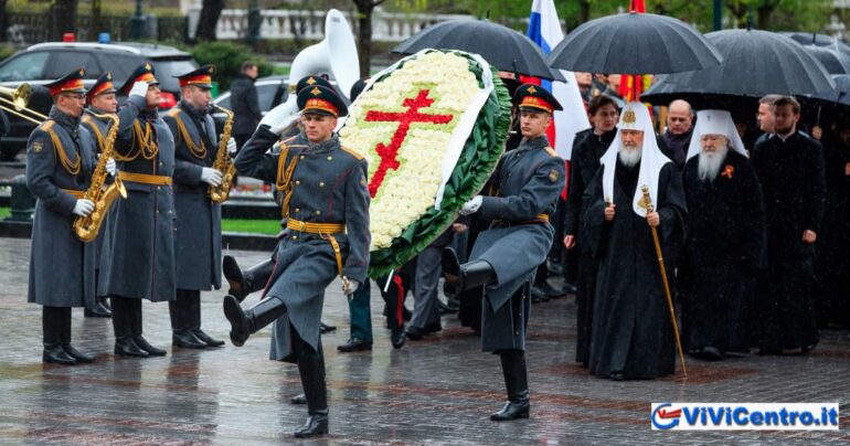Kirill e Putin, ora che riguarda loro, si ricordano del Natale
