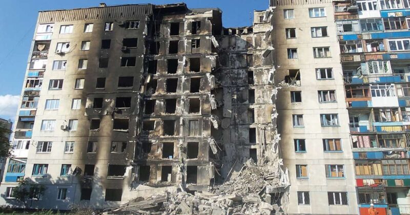 Soledar distrutta, Lysychansk (foto da wikipedia)