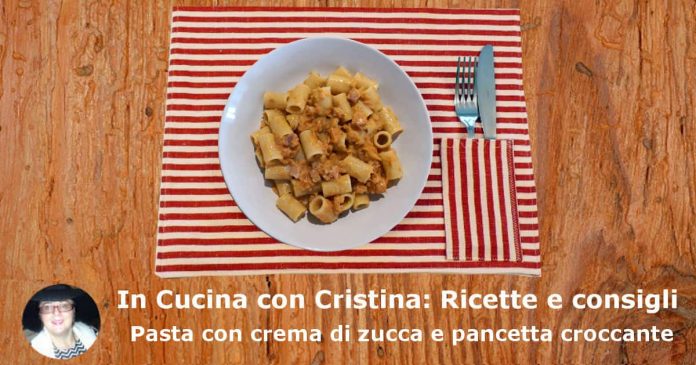 Pasta con crema di zucca e pancetta croccante-min