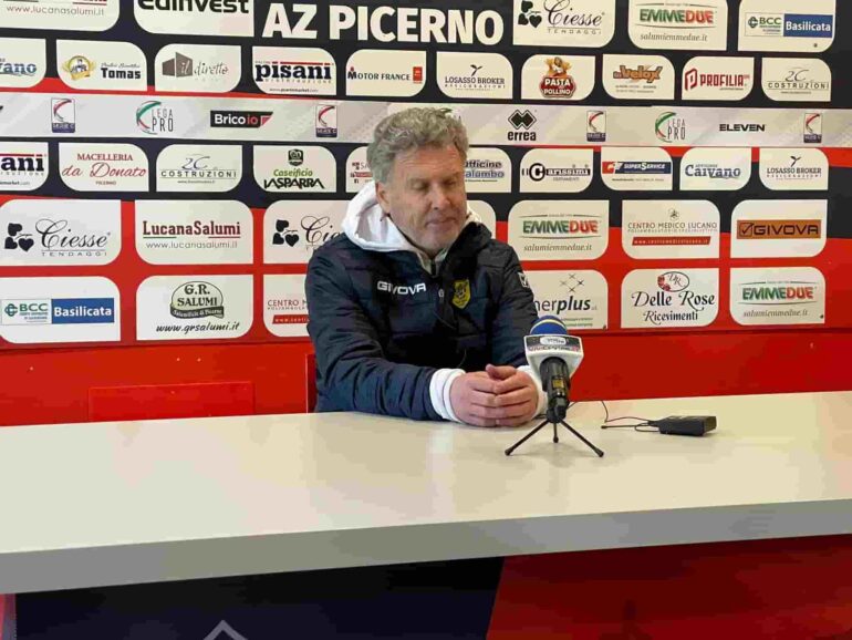 Pochesci: “Dobbiamo fare di più in attacco. Lavoro per questo”