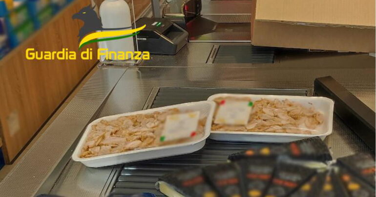 Gdf Napoli: furto di prodotti in un supermercato di Nola. Arrestato