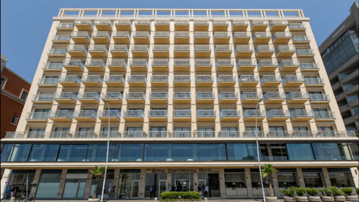 Hotel Continental Napoli Eintracht Francoforte tifosi