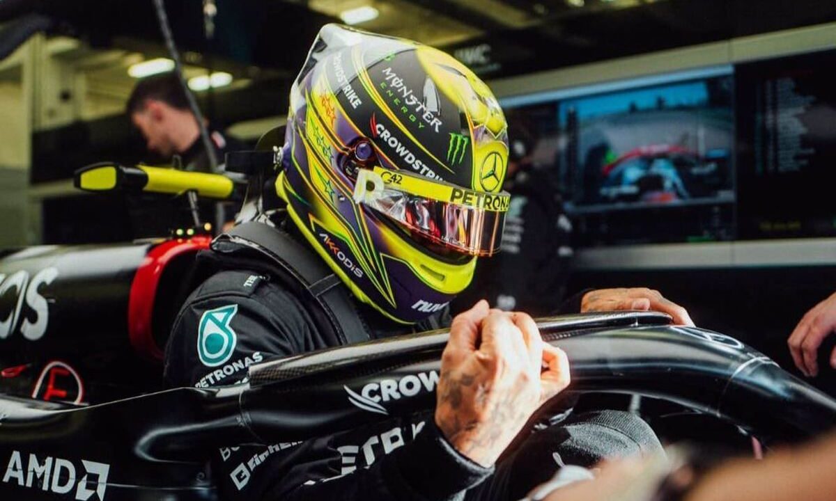 Clamoroso Ferrari: Lewis Hamilton sarà pilota della Rossa dal 2025