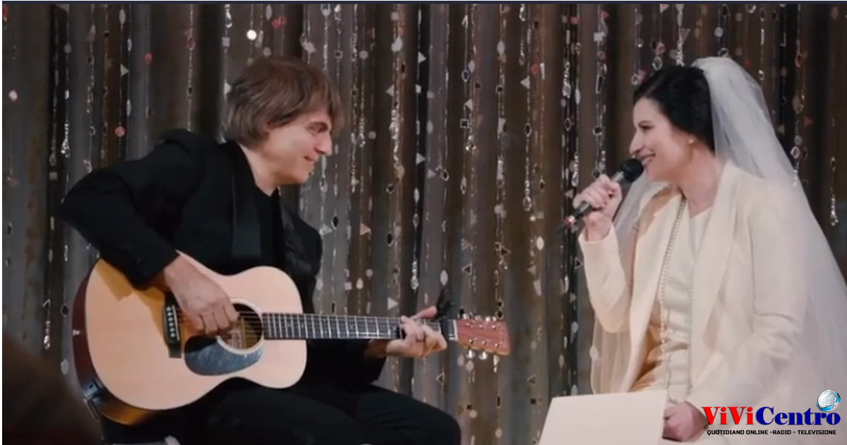 Matrimonio di Laura Pausini e Paolo Carta nel Ravennate (frame da video della Pausini)-min